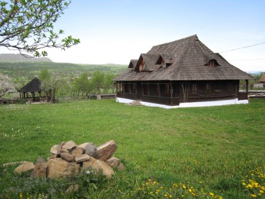 Destinatii ecoturistice in Romania  (1 of 1)